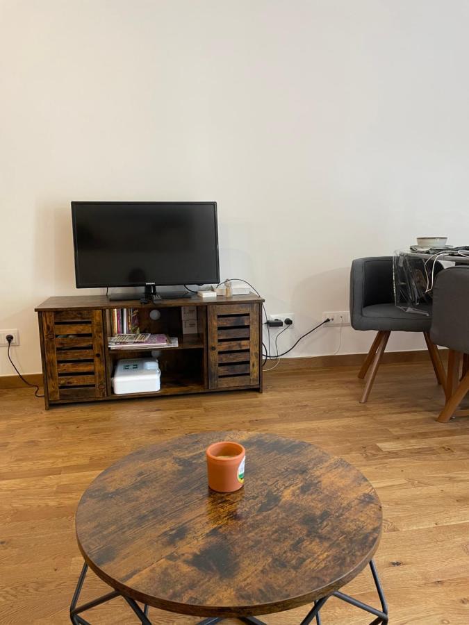 Precioso Calido Apartamento En Sort Con Terraza Exterior photo