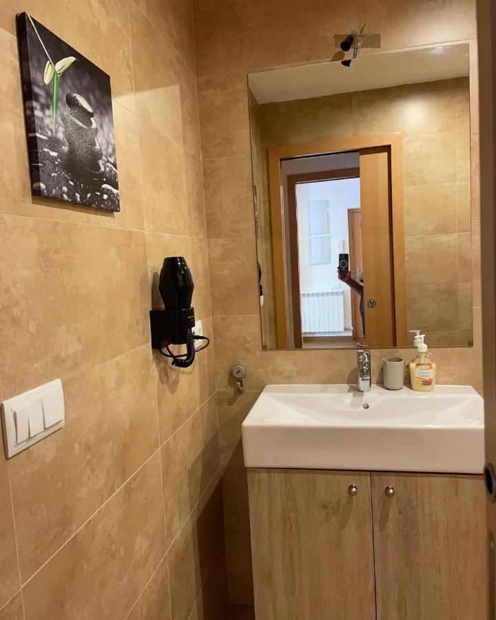 Precioso Calido Apartamento En Sort Con Terraza Exterior photo