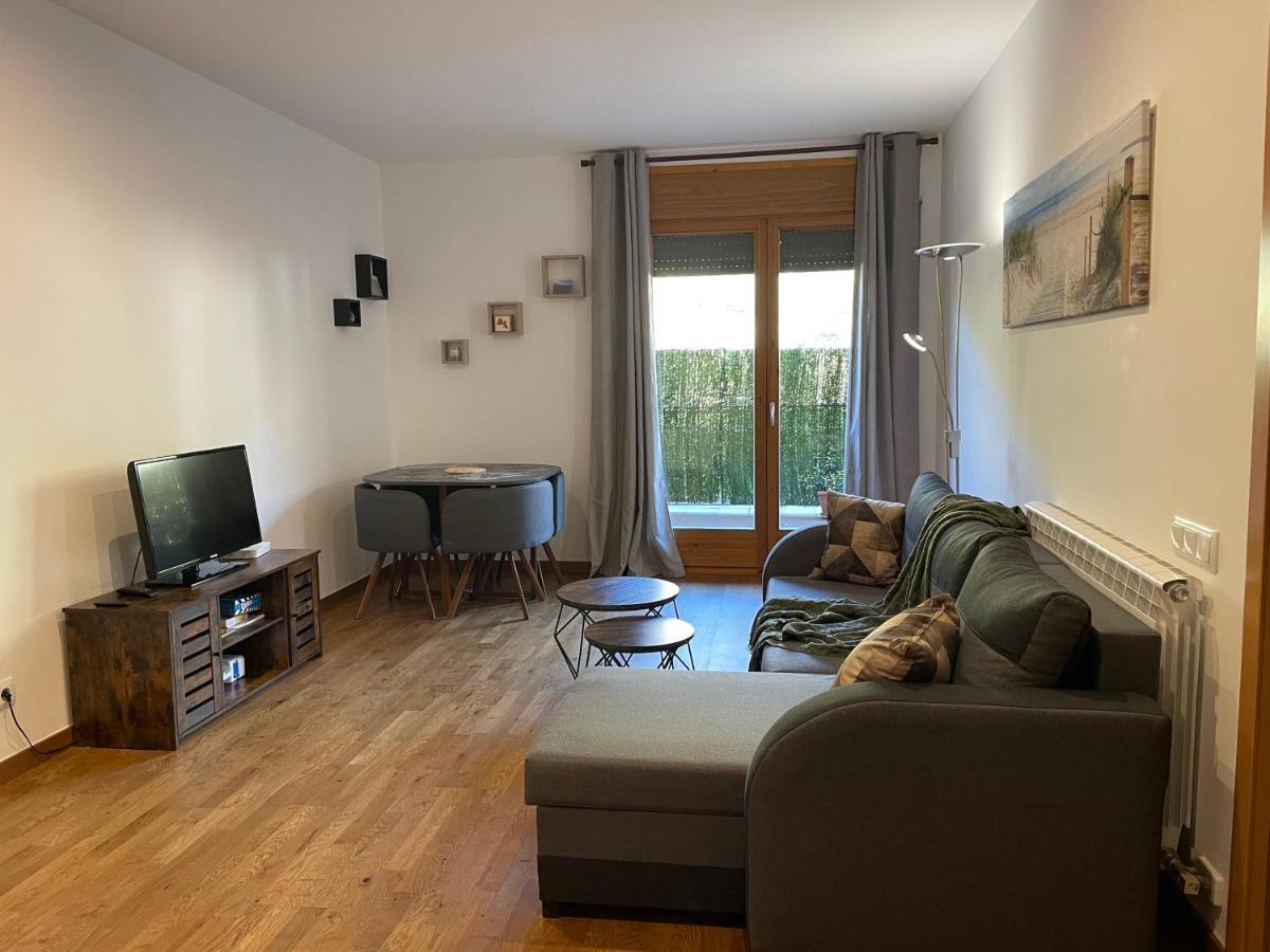 Precioso Calido Apartamento En Sort Con Terraza Exterior photo