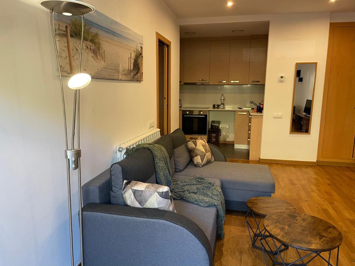 Precioso Calido Apartamento En Sort Con Terraza Exterior photo